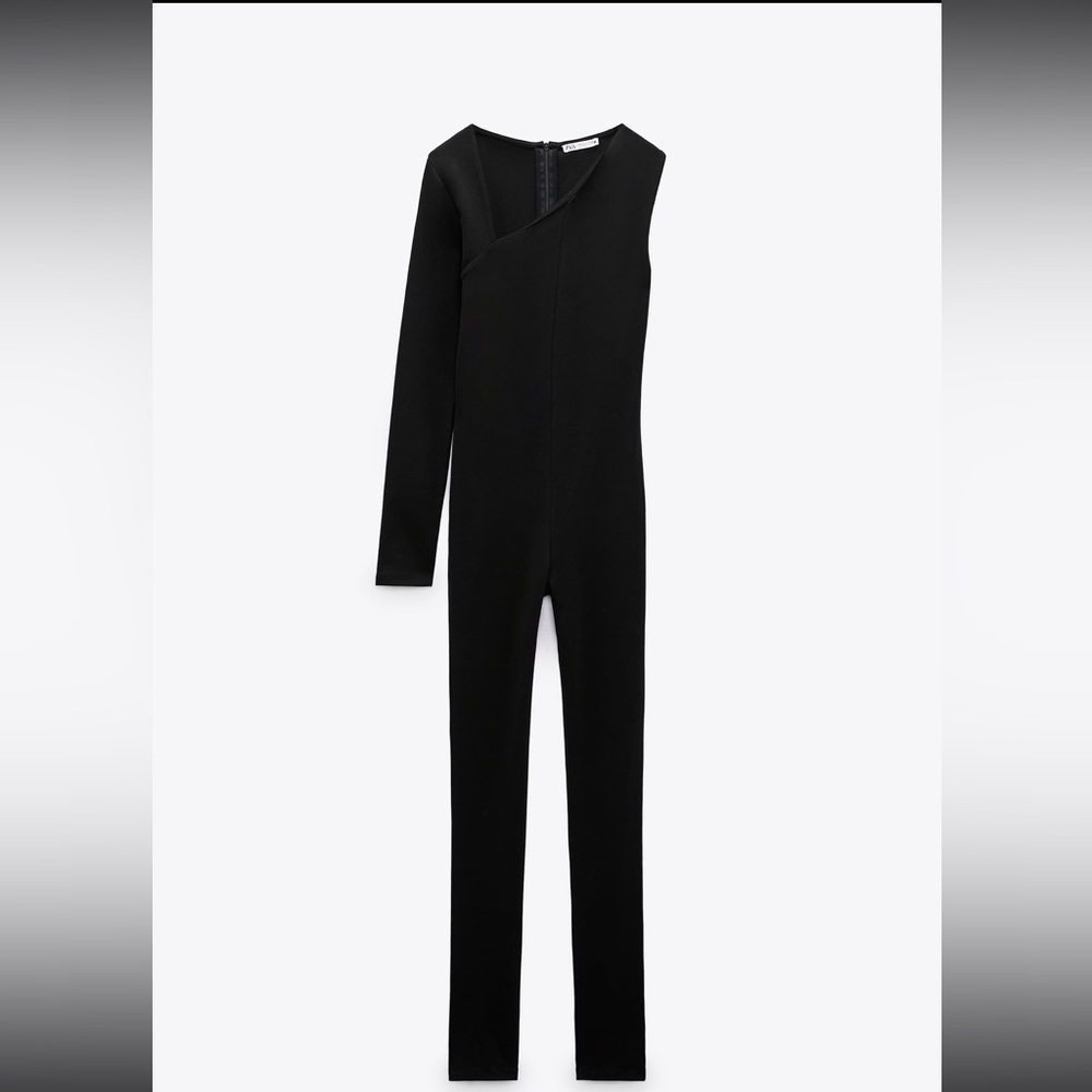 Zara Jumpsuit 🖤